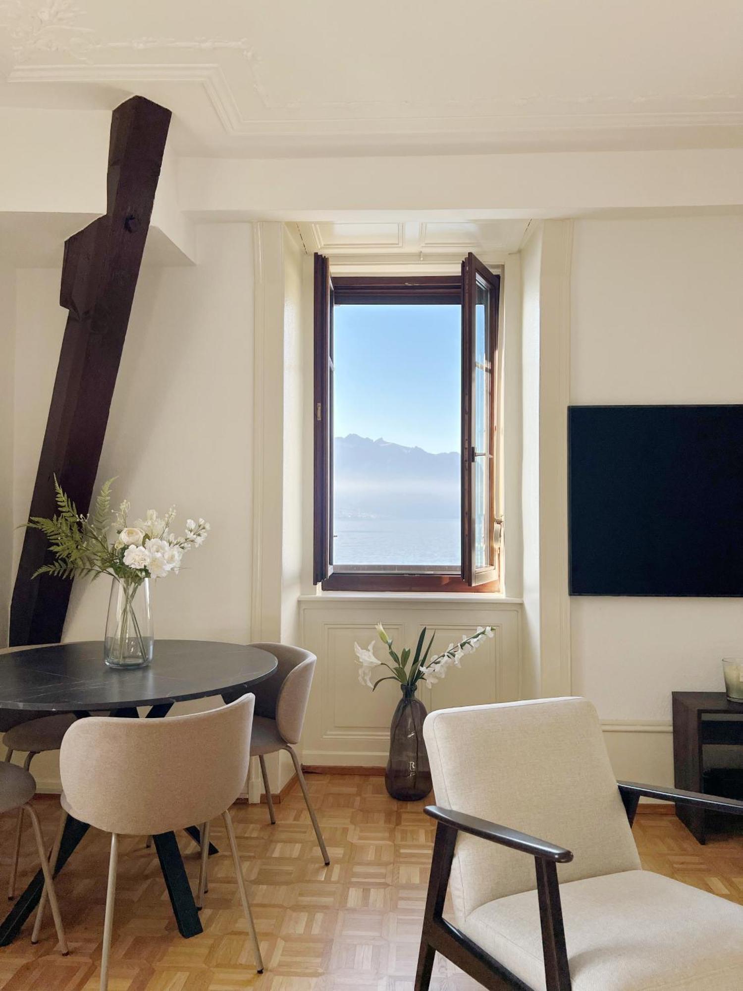 Montreux Riviera Suite Waterfront 3 Bedrooms Private Parking Exteriör bild