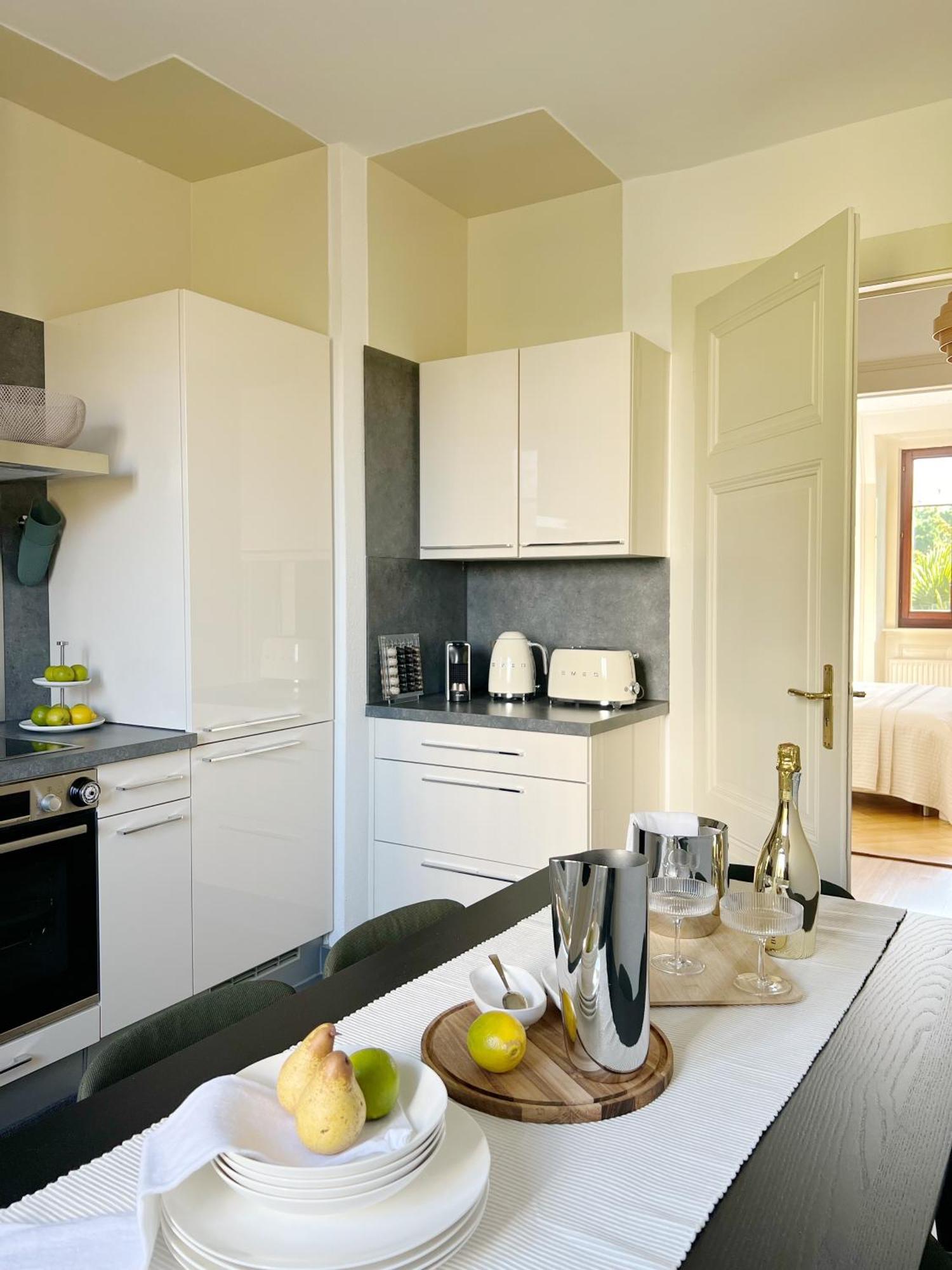 Montreux Riviera Suite Waterfront 3 Bedrooms Private Parking Exteriör bild